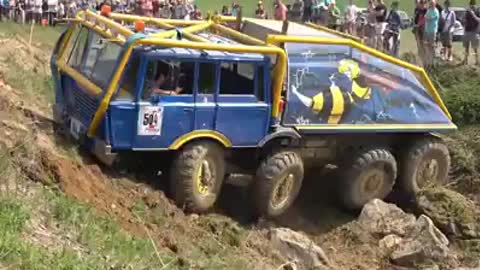 8x8 Mercedes Benz and Tatra Truck Offroad Show - Truck trial