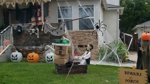 San Diego shows off hilarious Halloween decor with limbo skeletons and Amazon Porch Pirates