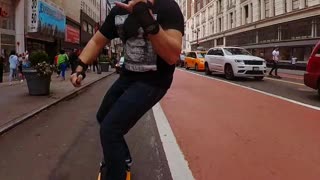 ONEWHEEL XR // Broadway Bomb 2021 // Floating // Shorts