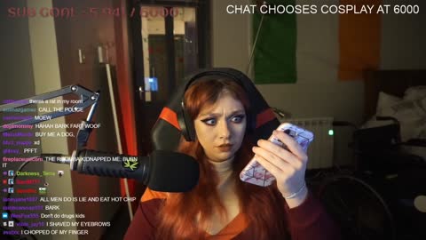 Minx Barks for no reason | JustaMinx Twitch Clips