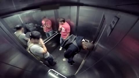 PICTURE: DIARRHEA in the elevator (Diarrhea in the elevator Prank)