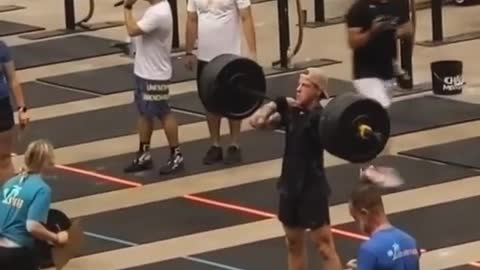 Logan Aldridge’s one armed 225lb lift