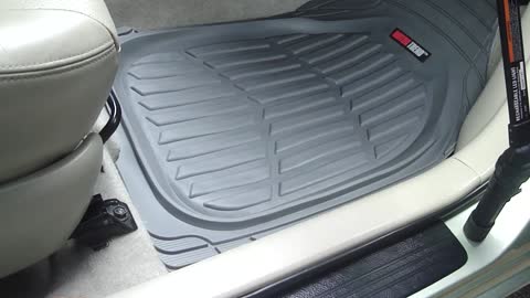 Are Universal Vinyl Floor mats Good for your Car?