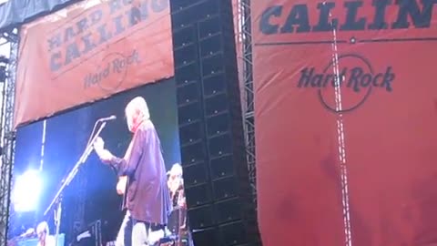 Neil Young - Words - Hard Rock Calling 2009