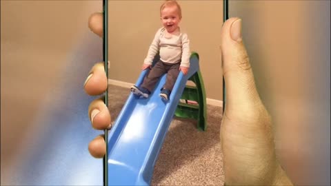 Cute_Funny_babies_Funny_fails_moment_video_clips_collection.lucky