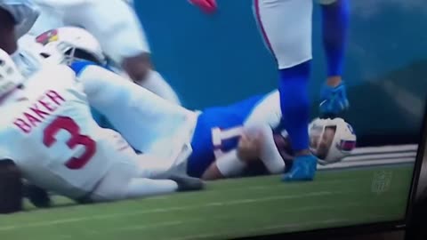 Josh Allen left hand injury