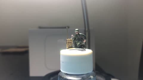 Hand Painted 1/72 (20mm) scale Miniature | WW2 German radio operator