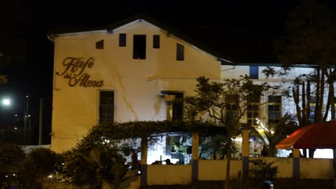 Caminata En La Ciudad De Pereira Durante la Noche, Plazas, Rumba y Restaurantes Super Interesante.