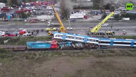 Train Collides in Chile killing 2