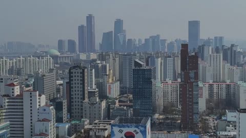 the downtown surrounding the Han River