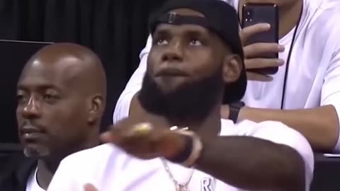 LEBRON JAMAES EPIC PERFORMACE IN GAME