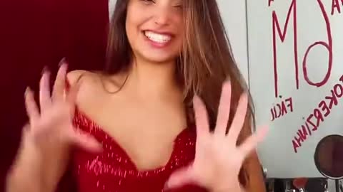 Dance - Brazilian Hot and Sexy Girl Dancing #Shorts