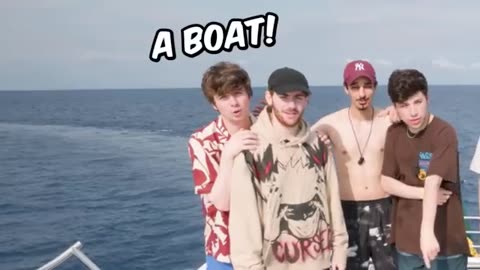 @MrBeast $1 vs $1,000,000,000 Yacht!