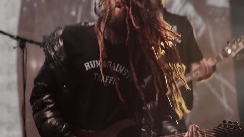 Music Favorites.Christian Metal ''HolyName''.-Feat Brian welch.-Fall on your knees.? Before the Lamb.!