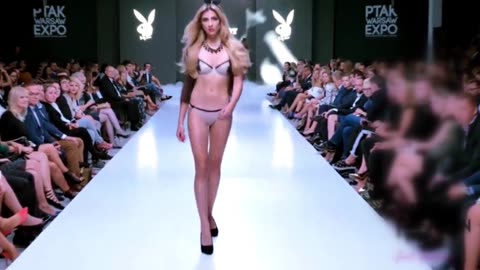 Fashion Show Women || Bikini Women || Catwalk Women || big butt women.