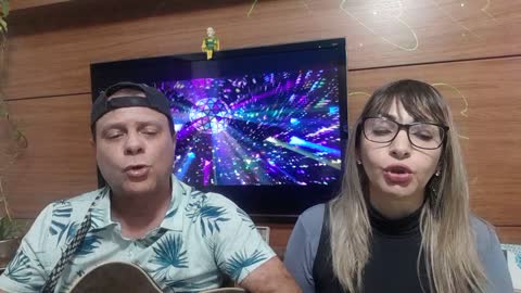 Um Casal Um Violão! Cantando Boa noite amor de minha vida!