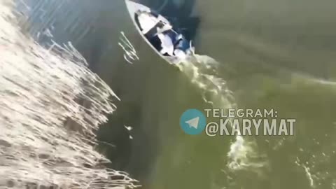 AHAHAHA 😅 🎣🐟 Fishermen in Kherson region threw a fish at Russian UAV…