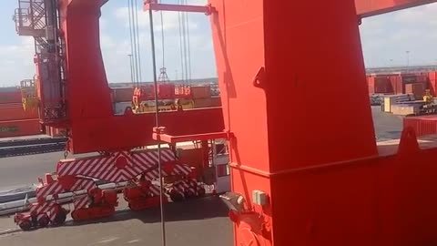 Container Discharge