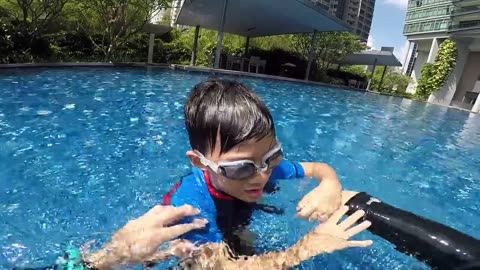 Teach your Kid to Swim with no stress