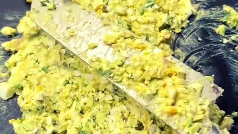 🥗 "Egg-citing Chopped Egg Salad Sensation: A Perfect Blend of Freshness and Flavor! 🍳🥗"