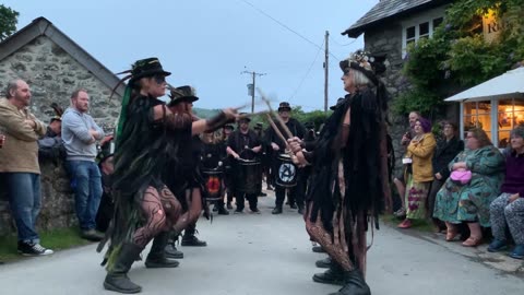 Beltane Border Morris - Dilwyn - Rugglestone Inn, Widecombe - 27 Jul 23 (Russell's Cut)