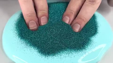 Adding WAY TOO MUCH GLITTER to SLIME 😱