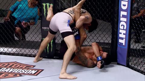 Alexandre Pantoja Claims the Second-Round Submission Win over Brandon Moreno | TUF FLASHBACK