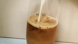 Ice coffee slow motion how to