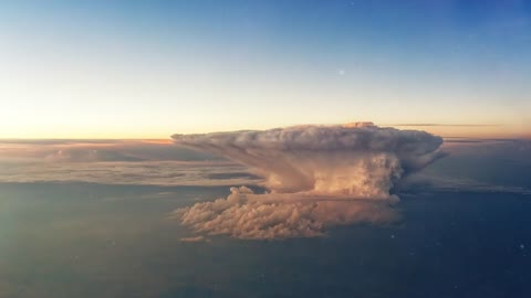 Thundercloud forward storm sky