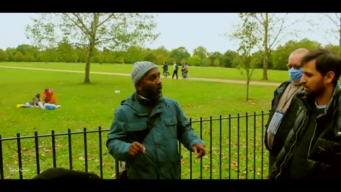 Muslim recognising mistake in the Arabic Qurans Threats Hatun Speakers Corner