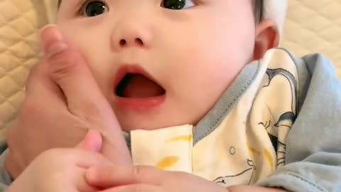 Cute baby viral video 09