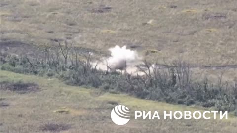 Russins tanks destroy AFU armored vehicles on the Kupyansk Front