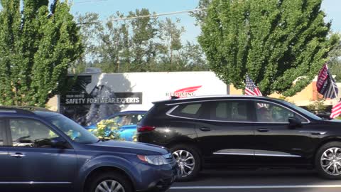 Proud Boys Get A Lot Of Love Hosting A Flag Wave In Oregon City With No Opposition