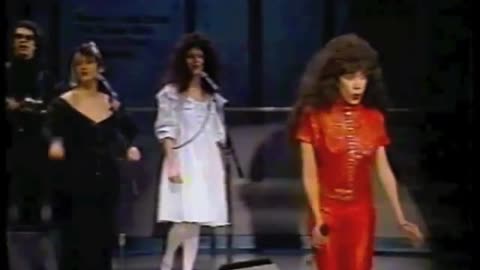 Ronnie Spector - Christmas Medley On Letterman