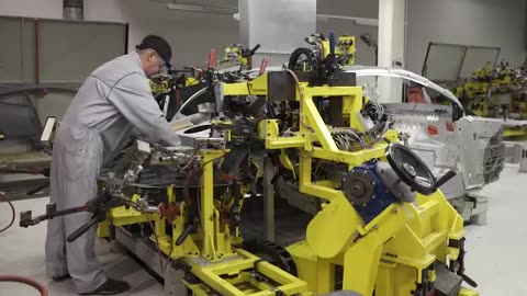 ASTON MARTIN DB11 (HOW IT'S MADE)