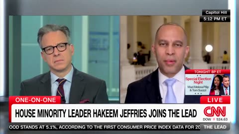 Congressman Hakeem Jeffries says Texas Gov. Greg Abbott "is a human trafficker"