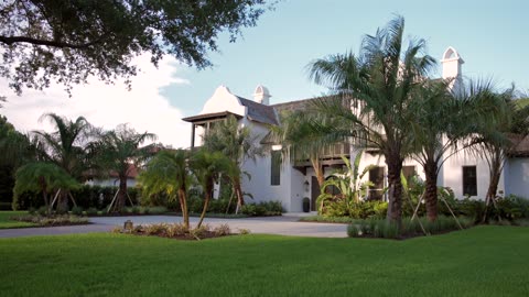 Tropical North Florida "Island Resort Style" Landscape Design : Pablo Creek Reserve Estate