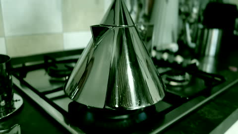 Il Conico Kettle (1985) by Aldo Rossi for Alessi