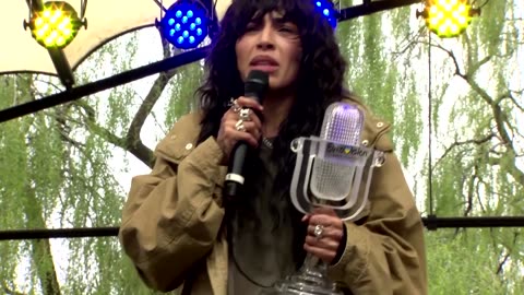 Swedish Eurovision winner Loreen returns home