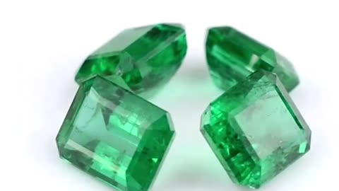 Unearth the beauty of Loose Emeralds for Sale