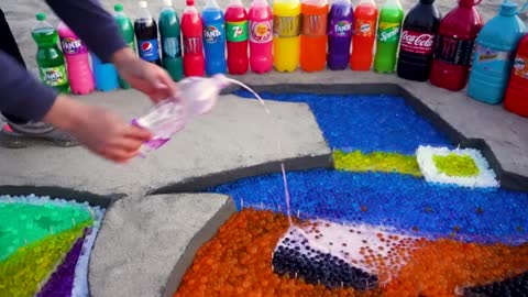 How to make Rainbow Halloween Pumpkins with Orbeez, Big Fanta, Coca Cola vs Mentos-19