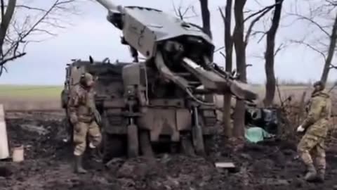 🇺🇦🎯 Gunners of the 148th OABr fire from the "Caesar" with Indian 155-mm shells with