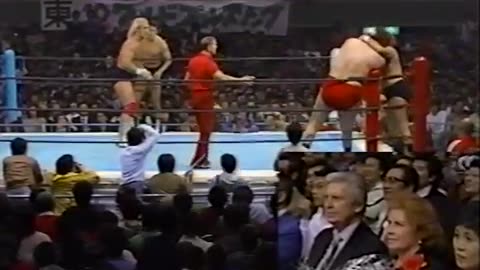 (1982.11.19) Andre the Giant & Rene Goulet vs. Hulk Hogan & Antonio Inoki - Pro Wrestling