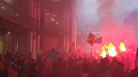 France: Protesters Storm BlackRock Office as Protests Rage Against Macron's Proposed Pension Reforms