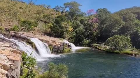 Se nos faz sentir bem então faz todo sentido!💦 Qua e energia da natureza chegue até vc!