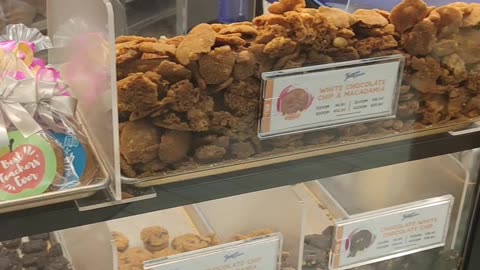 Famous Amos Bakery in Singapore