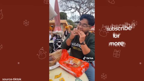 Genius’ Disneyland turkey leg hack goes viral on TikTok: ‘You just blew my mind’