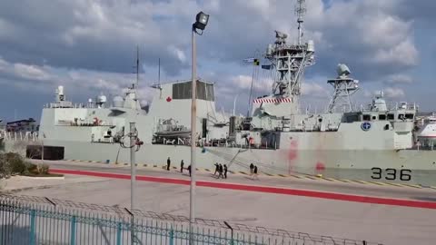 ️ In Greece, activists threw red paint on a NATO ship in protest against its entry into the port