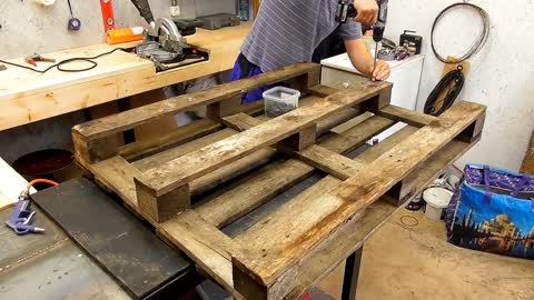 MUST WATCH Do not throw away old pallets! Cool idea