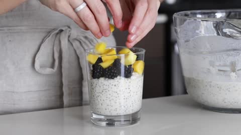 OVERNIGHT OATS _ easy_ healthy breakfast _ 6 flavor ideas